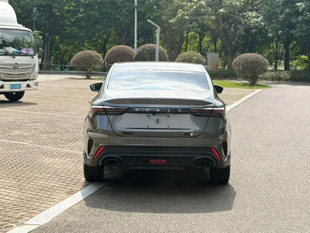 Geely Binrui — Фото автомобиля 9