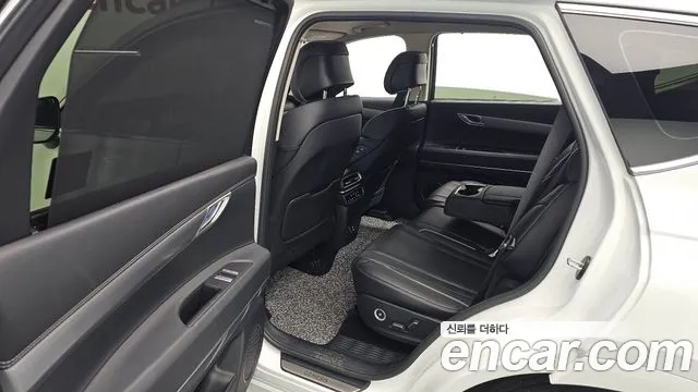 Genesis GV80 — Фото автомобиля 12