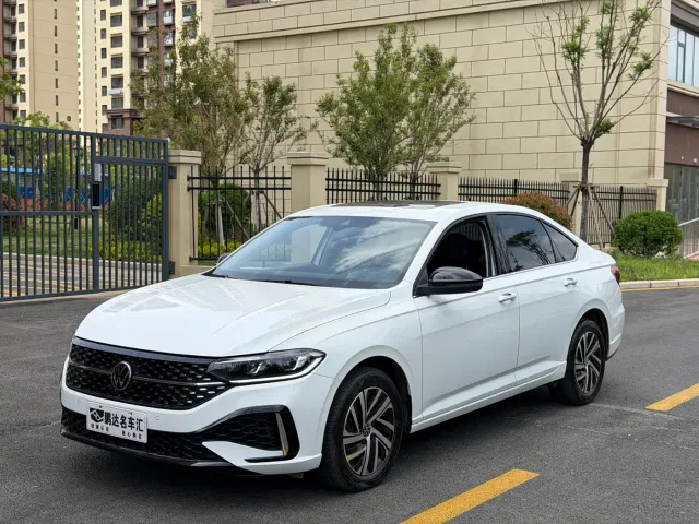 Фотография автомобиля — Volkswagen Lavida
