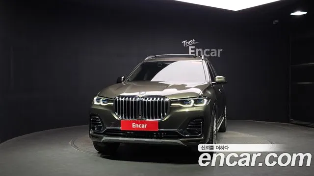 BMW X7 — Фото автомобиля 3
