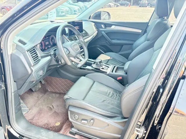 Audi Q5L — Фото автомобиля 11