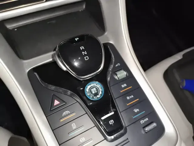 BYD Song Pro — Фото автомобиля 15