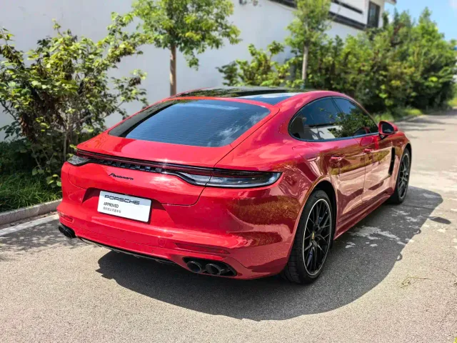 Porsche Panamera — Фото автомобиля 14