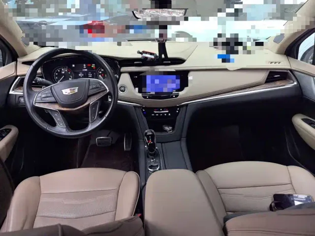 Cadillac XT5 — Фото автомобиля 5