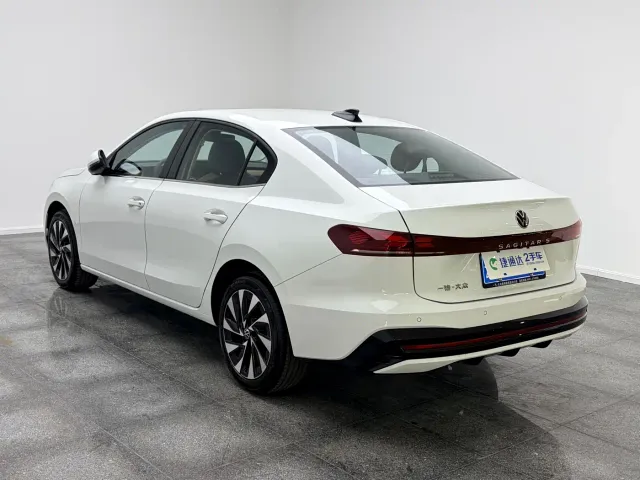 Volkswagen Sagitar — Фото автомобиля 18