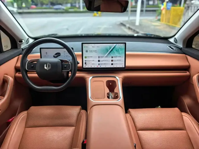 Leapmotor Leapmotor C16 2026 Model Year EREV 280 LiDAR Premium Edition 6-Seater — Фото автомобиля 10