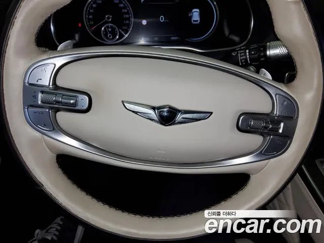Genesis GV80 — Фото автомобиля 12