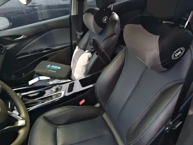 Buick Velite 6 — Фото автомобиля 11
