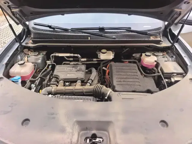 BYD Song Pro New Energy 2025 2nd Generation Smart Drive Edition DM-i 75KM Leading Type — Фото автомобиля 10