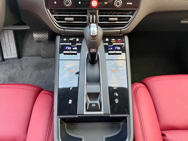Porsche Macan — Фото автомобиля 9