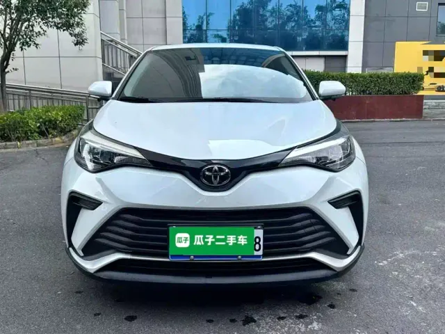 Toyota IZOA — Фото автомобиля 2