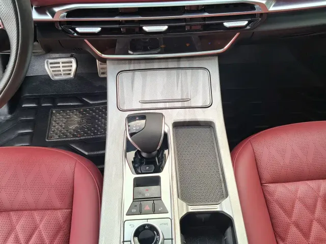 Jetour X70 Plus — Фото автомобиля 16