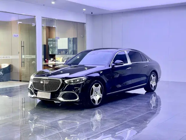 Фотография автомобиля — Mercedes-Benz Maybach S-Class
