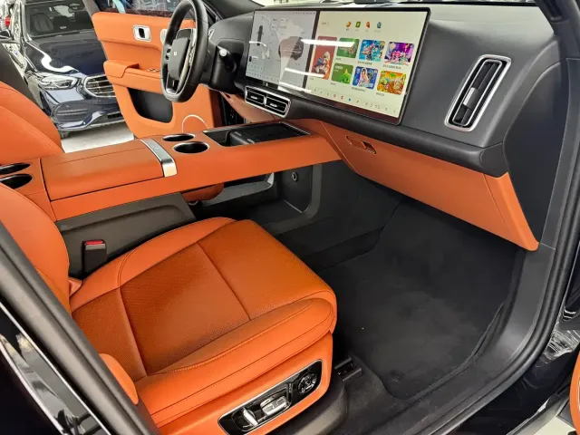 Li Auto L9 — Фото автомобиля 11
