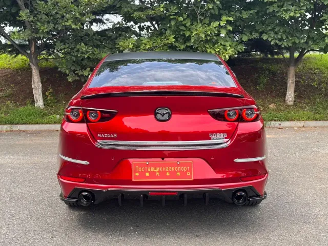 Mazda Axela — Фото автомобиля 7
