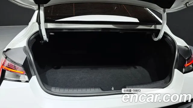 Hyundai Avante CN7 — Фото автомобиля 23