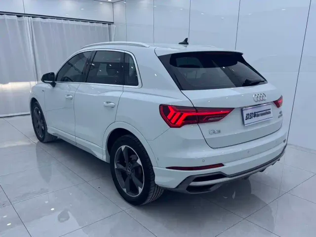 Audi Q3 — Фото автомобиля 6