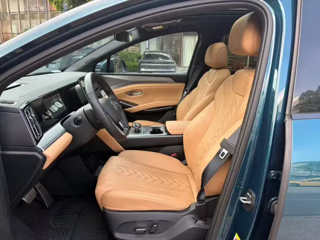 BYD Song L DM-i — Фото автомобиля 9