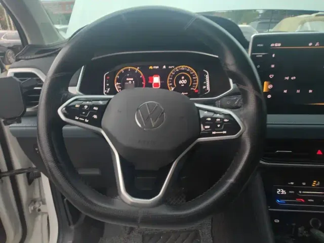Volkswagen Tharu — Фото автомобиля 2