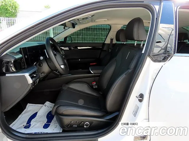 Hyundai Grandeur GN7 — Фото автомобиля 5