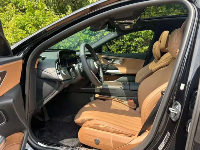 Mercedes-Benz E-Class — Фото автомобиля 9