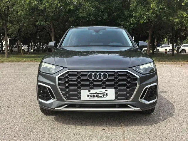 Audi Q5L — Фото автомобиля 2