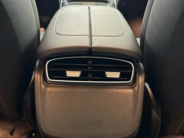 Mercedes-Benz EQE — Фото автомобиля 14