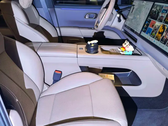 Li Auto i6 — Фото автомобиля 5