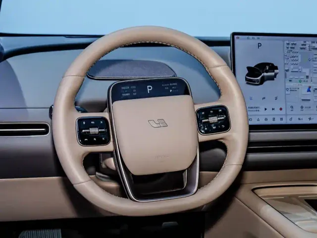 Li Auto i6 — Фото автомобиля 23
