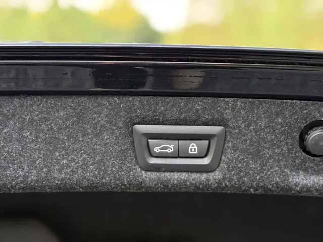 BMW 5 Series — Фото автомобиля 24