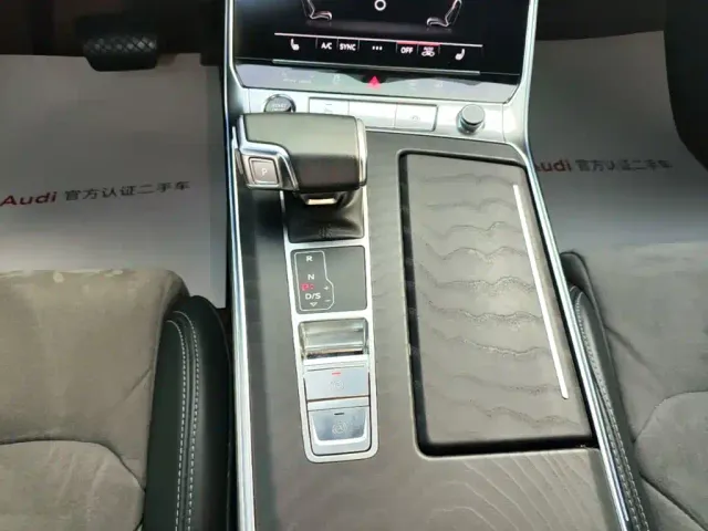 Audi A6L — Фото автомобиля 13
