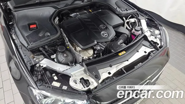 Mercedes-Benz E-Class — Фото автомобиля 6