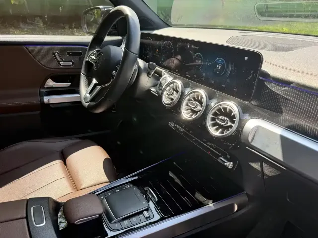 Mercedes-Benz GLB-Class — Фото автомобиля 11