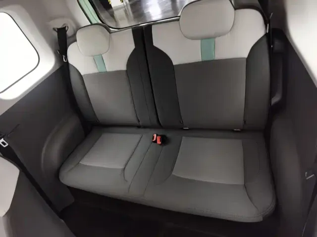Changan Lumin — Фото автомобиля 15