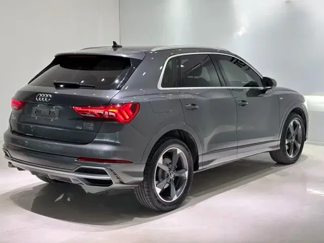 Audi Q3 — Фото автомобиля 4