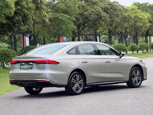 Geely Galaxy Stellar 6 — Фото автомобиля 24