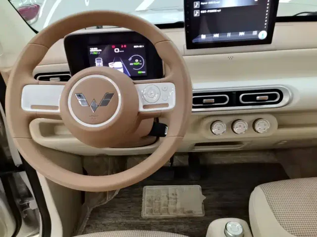 Wuling Hongguang Mini EV — Фото автомобиля 9
