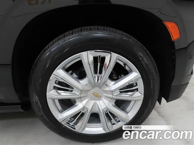 ChevroletGMDaewoo Tahoe Tahoe 6.2 High Country 4WD — Фото автомобиля 20
