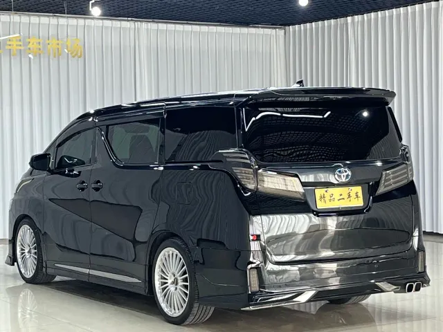 Toyota Vellfire — Фото автомобиля 6