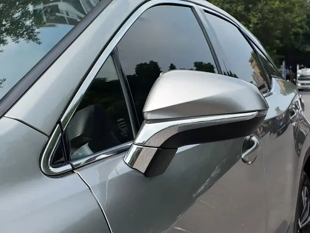 Lexus RX — Фото автомобиля 4