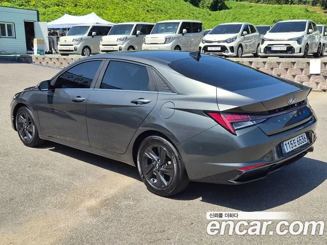 Hyundai Avante CN7 — Фото автомобиля 4