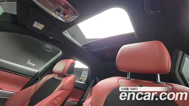 Genesis GV70 2.5T Бензин 2WD — Фото автомобиля 12