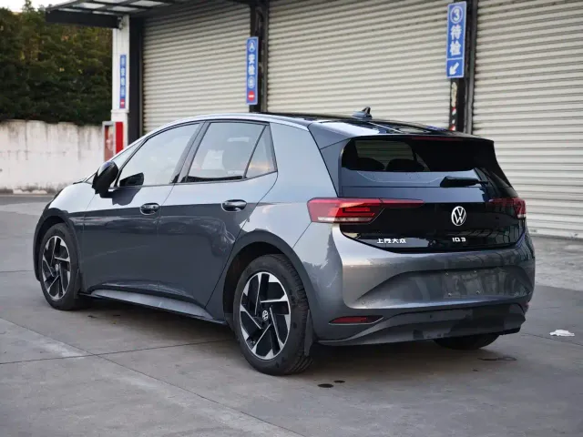 Volkswagen ID.3 — Фото автомобиля 14
