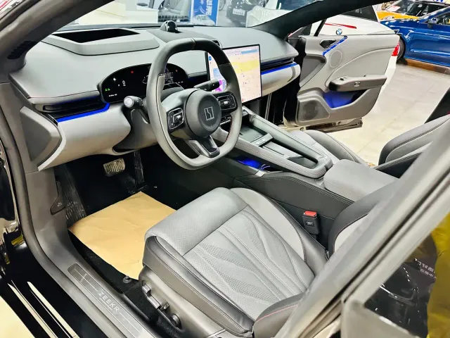 Zeekr 007 GT — Фото автомобиля 16