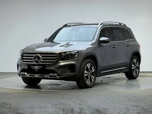 Фотография автомобиля — Mercedes-Benz GLB-Class