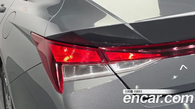 Hyundai Avante CN7 — Фото автомобиля 23