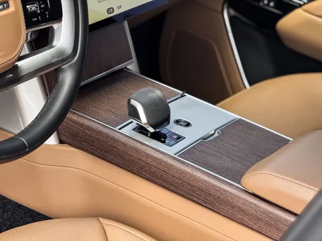 Land Rover Range Rover — Фото автомобиля 6
