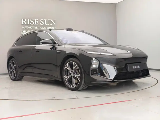 Nio ET5 Touring — Фото автомобиля 2