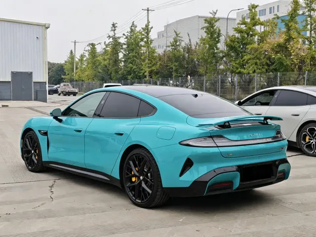 Xiaomi SU7 — Фото автомобиля 4