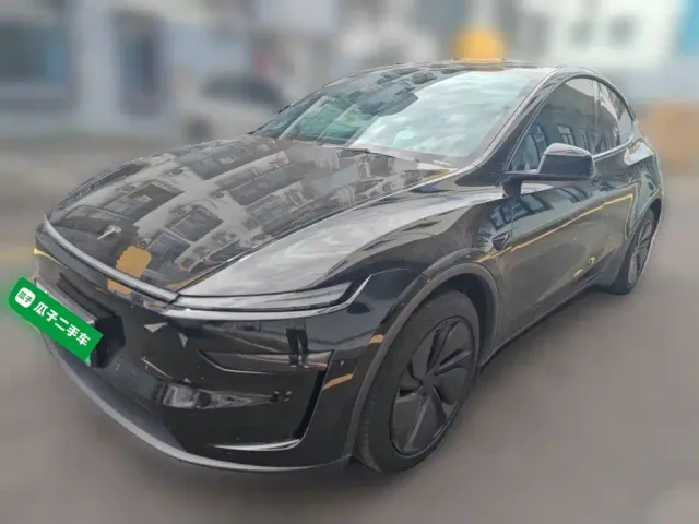 Фотография автомобиля — Tesla Model Y